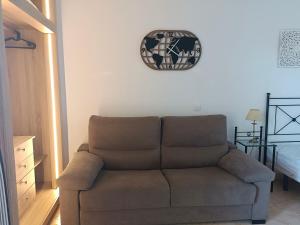 Benalbeach con vistas en primera linea de playa