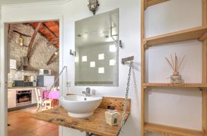 Maisons de vacances Le Mas des Papillons : photos des chambres