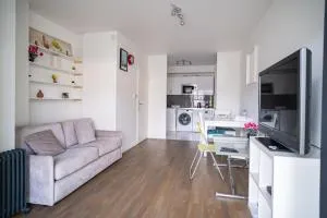 T2 avec parking et balcon près du métro et du parc des expositions - Malakoff