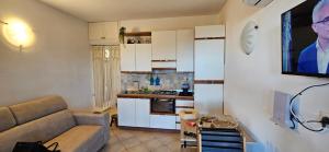 SOBRE EL MAR LA PELOSA img36