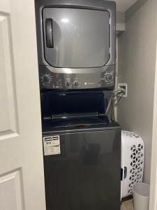 Brand new apartment with private entrance and patio