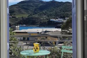 T3 avec balcon vue mer et montagne/ clim / WIFI - 4hvězdičkové hotely ve městě Port-Vendres