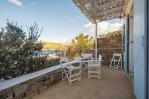 DewHouse, Livadi Serifos