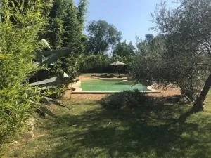 Gite de charme 80 m², piscine, proche d'Uzès. - Cassagnoles