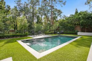 Piedmont Park Pool-Side Retreat