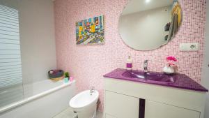 Apartamento Alhambra a 8 minutos del Centro,con Piscina Agua Salada