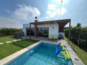 Casa de Campo en Asia - Асія