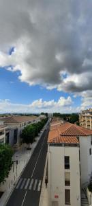 Hotels KYRIAD ORANGE Centre Ville - HOTEL & RESTAURANT & BAR - La Galerie d'Art des Princes - Provence Alpes Cote d'Azur - France - Proche A7-A9 - exit21- Chateauneuf-du-Pape Avignon Bollene Nimes - 24h-24h : photos des chambres