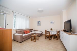 Pizana Budva Central