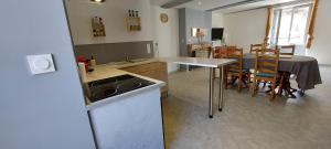 Appartements Appartement Pesmes : photos des chambres