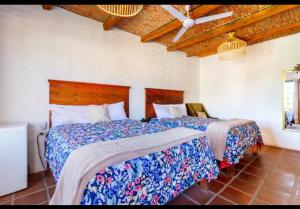Villa Isabela 10 Sleeps - Pool - Huge garden