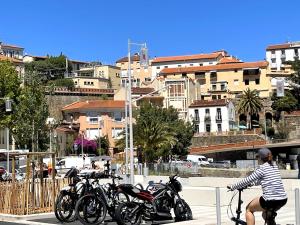 Appartements Appartement avec vue exceptionnelle sur mer : photos des chambres