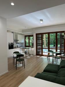 IL BALCONE NEL PARCO - stanze con bagno privato