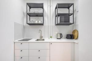 Super Central Mini Studio