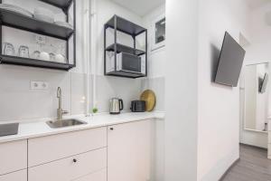 Super Central Mini Studio