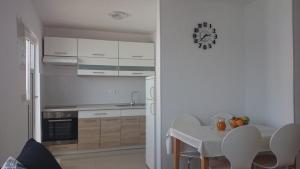 Apartman 7 m od mora 
