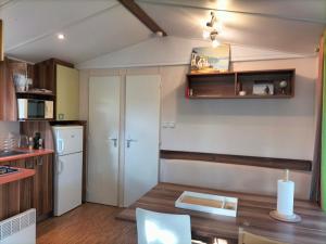 Le mobil-home dAmélie, entre mer et garrigue