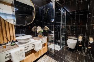 Apartments Slavec with Free Onsite Parking 