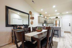 Golf View - Elevator Accessible - Center Of Branson - FREE TICKETS INCLUDED - RL8-11A