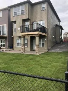 Elite Guest Walkout Basement Suite Retreat - De Winton