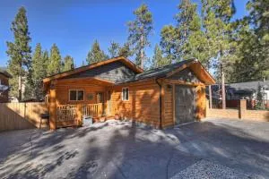 Stylish Elysian Big Bear Cabin w Enclosed backyard - Doble