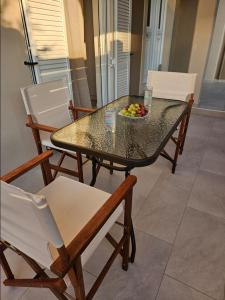 Nikolas Home II