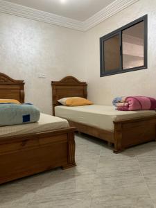 بيت هادئ وفي جانب شاطئ