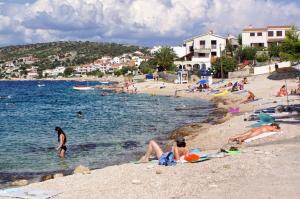 Seaside apartments with a swimming pool Razanj, Rogoznica - 9723