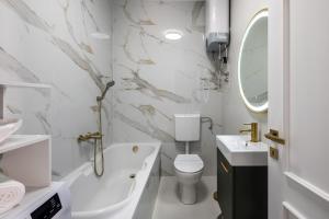 Apartments by the sea Seget Donji, Trogir - 23134