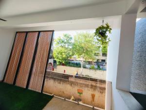 NIVAS HILL VIEW APARTMENTS