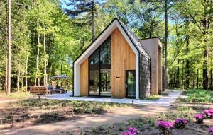 Lovely Home In Bennekom With Sauna