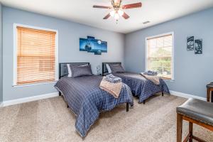 5BR Casa Hermosa with Pool Access in Mooresville