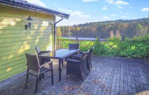 Amazing Home In Ätran With Kitchen