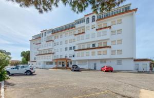 Lovely Apartment In Matalascañas