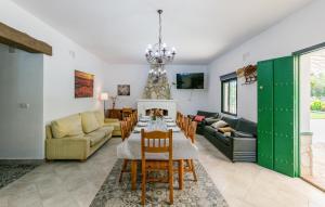 Nice Home In La Puebla De Los Infan