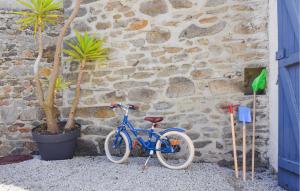 Maisons de vacances Stunning Home In Saint-Vaast-La-Hougue : photos des chambres