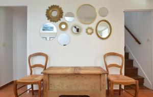 Maisons de vacances Stunning Home In Saint-Vaast-La-Hougue : photos des chambres