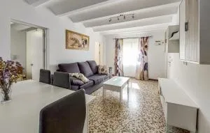 2 Bedroom Nice Apartment In Puerto Real - San Fernando
