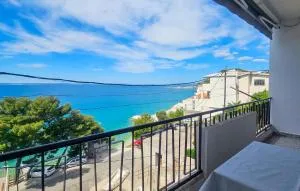 Gorgeous Apartment In Bajnice Jesenice - Krilo