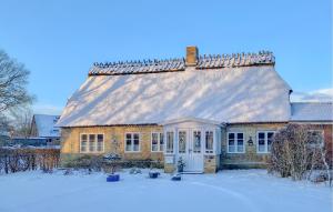 Nice Home In Tolk With Wifi