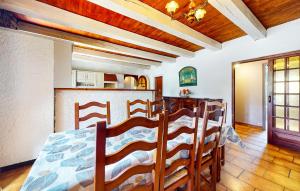 Gorgeous Home In Le Faouët With Wifi