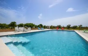 Beautiful Home In Noto With Wifi - نوتو