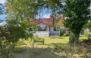 4 Bedroom Cozy Home In Gärsnäs - Simrishamn
