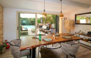 Maisons de vacances Cozy Home In Les Angles : photos des chambres