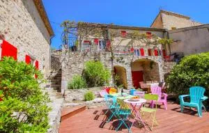 Beautiful Home In Gras - Saint-Remèze