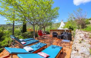 Maisons de vacances Beautiful Home In Gras : photos des chambres