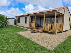 Chalets Chalet 3 chambres avec piscine chauffee, proche Golfe du Morbihan, ideal pour familles! - FR-1-783-5 : photos des chambres