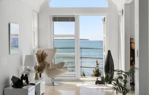 Amazing Home In Ebeltoft With Wifi