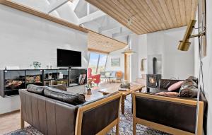 Cozy Home In Frøstrup With Sauna