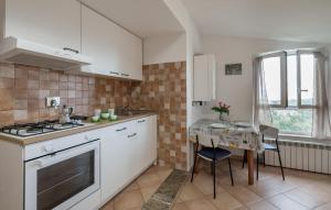 Cozy Apartment In Castelnuovo Di Porto